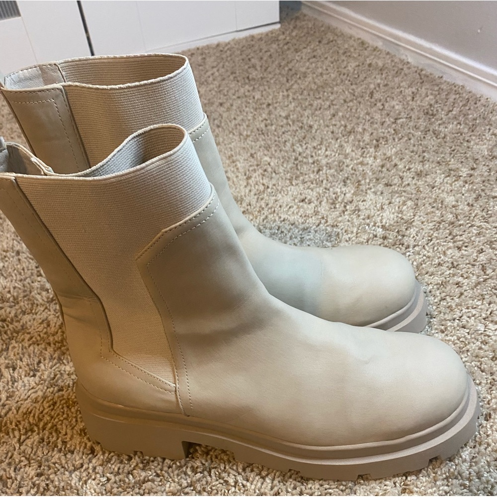 Nude Bootie!